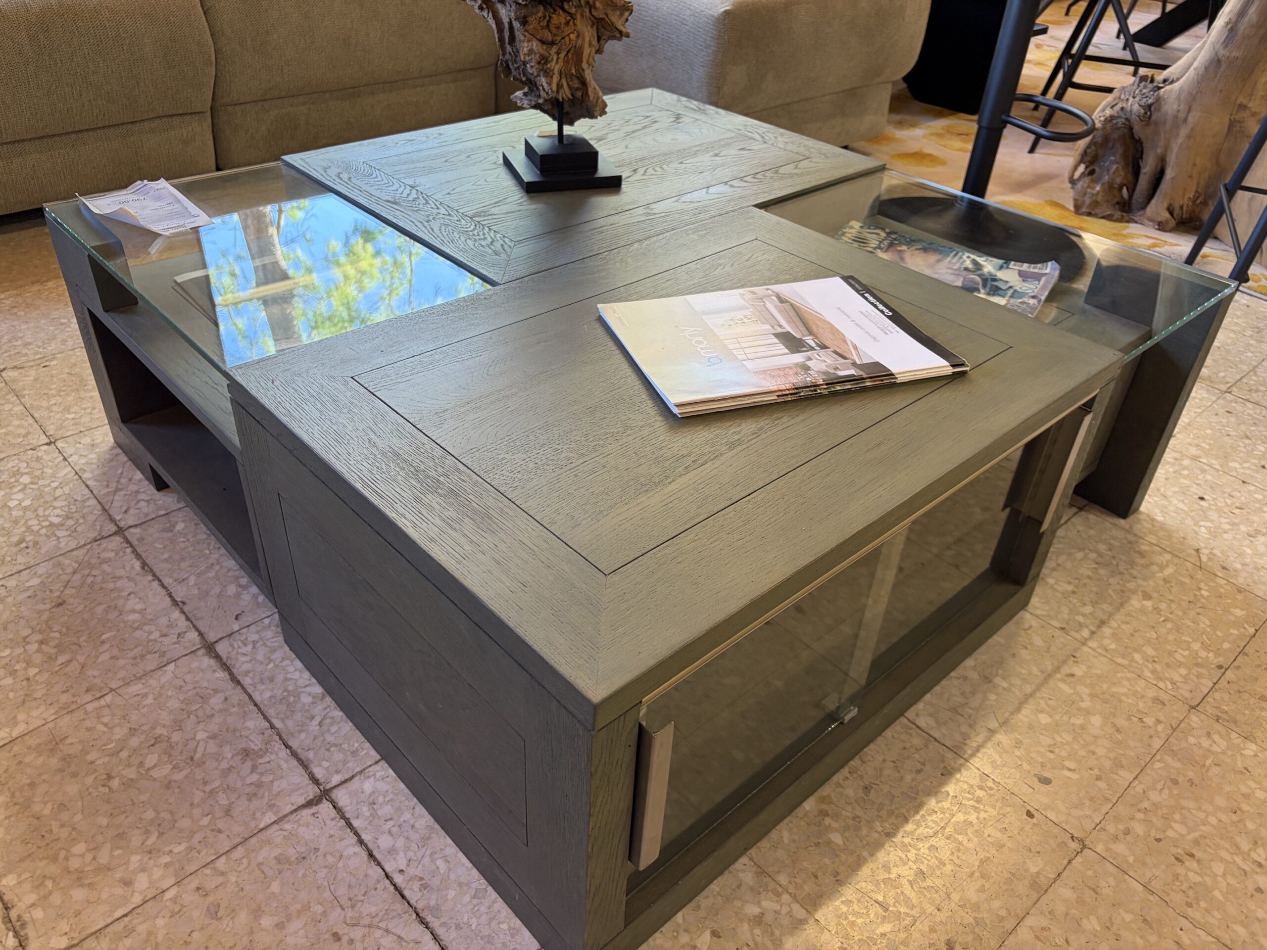 Table basse carré